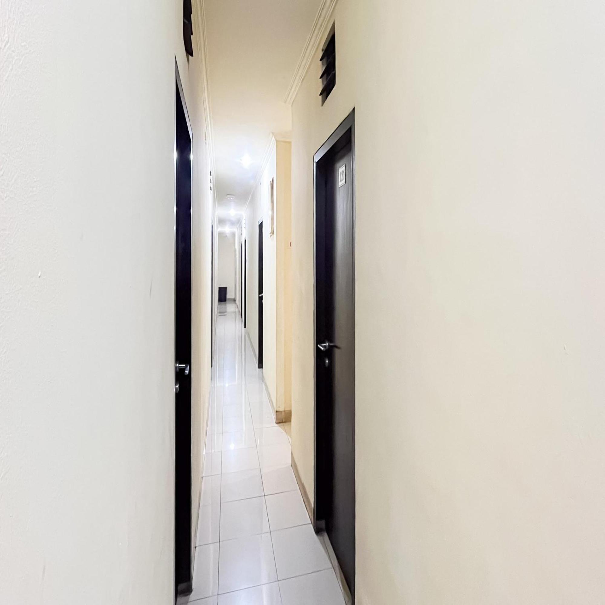 Arcadia Rooms Redpartner Jakarta Exteriér fotografie
