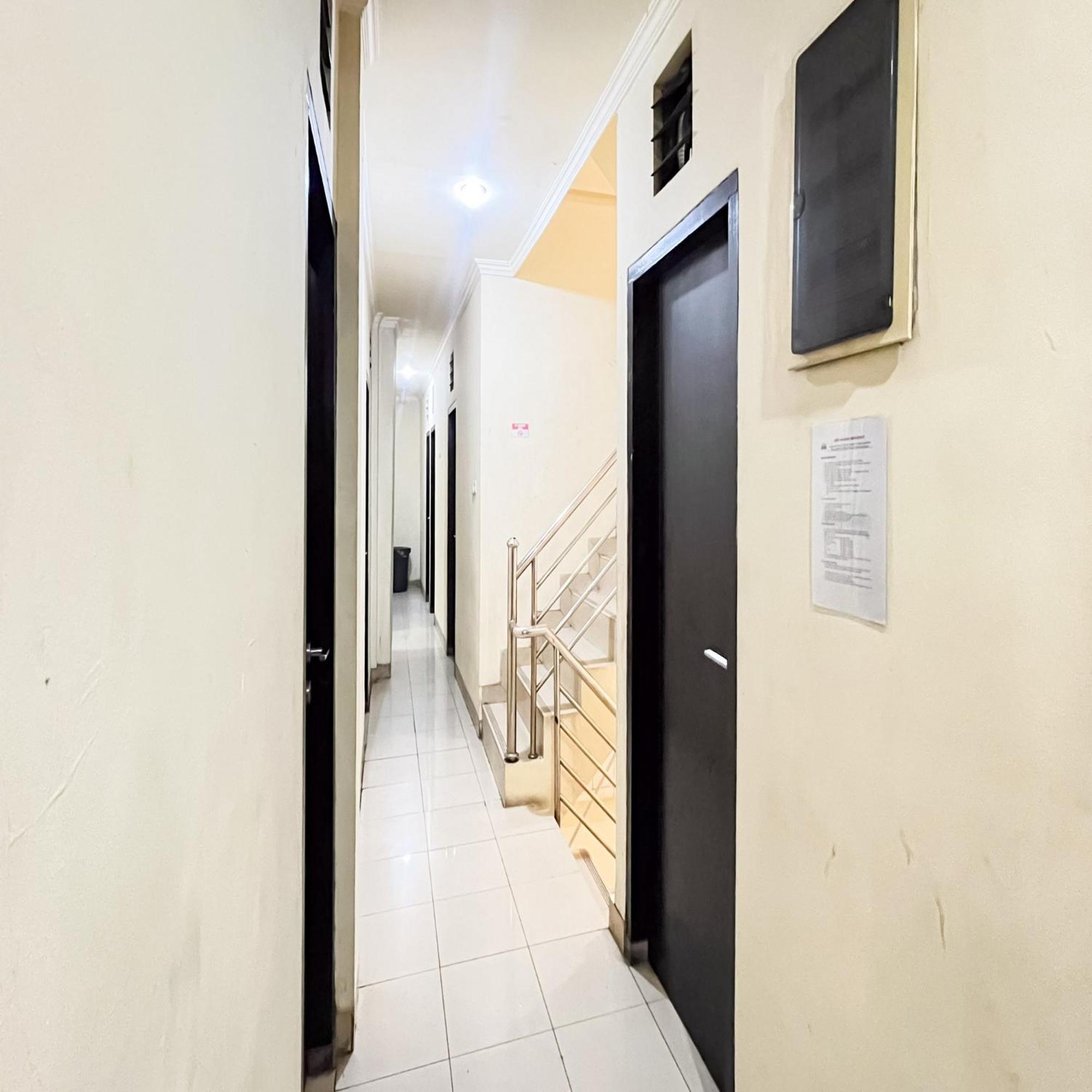 Arcadia Rooms Redpartner Jakarta Exteriér fotografie